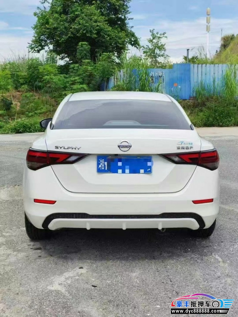 20年日产轩逸轿车抵押车出售