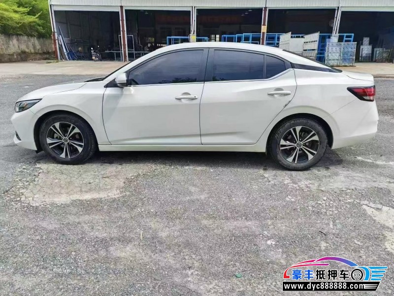 20年日产轩逸轿车抵押车出售