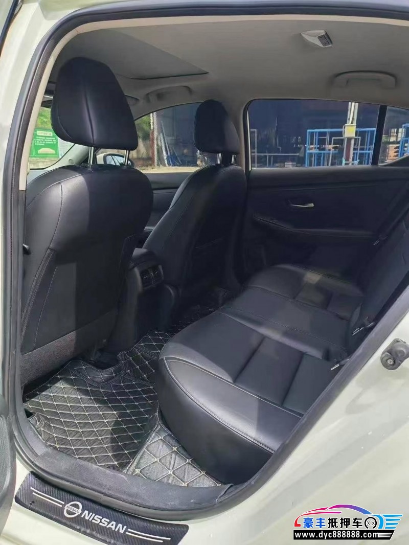 20年日产轩逸轿车抵押车出售