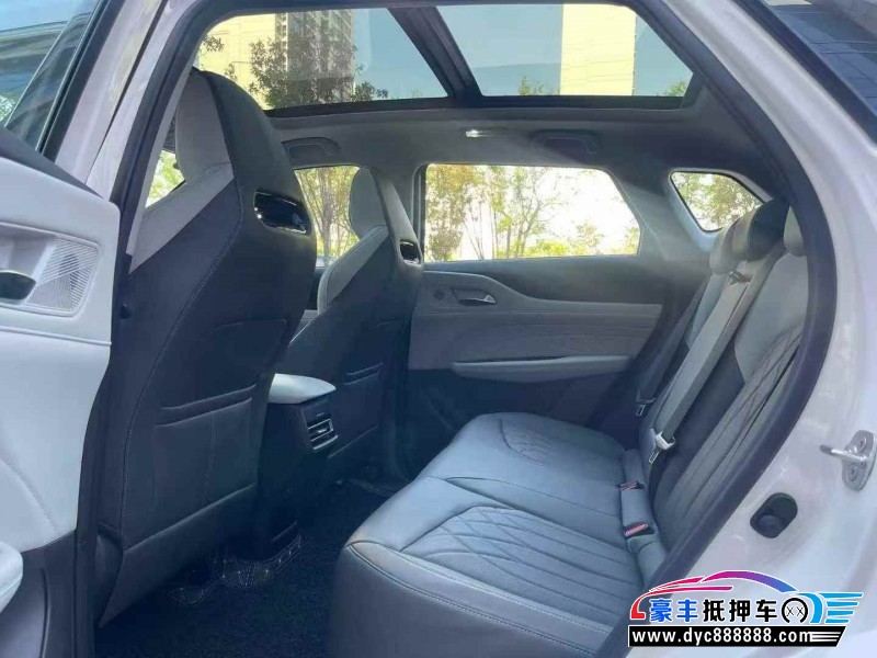 25年长安长安UNI轿车抵押车出售