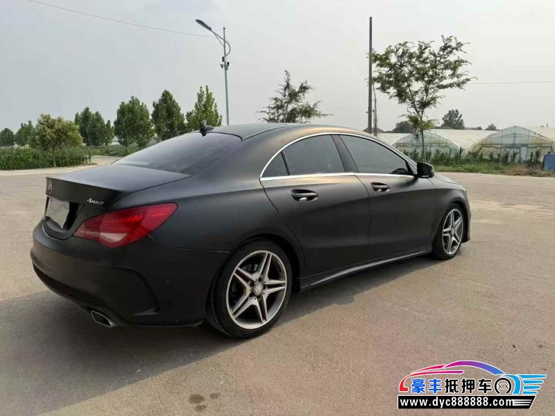 16年奔驰CLA轿车抵押车出售