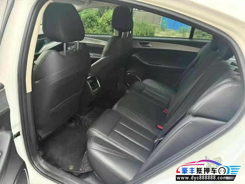 21年奇瑞艾瑞泽5轿车抵押车出售