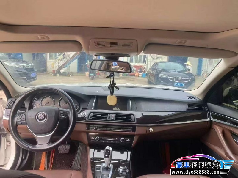 17年宝马5系轿车抵押车出售