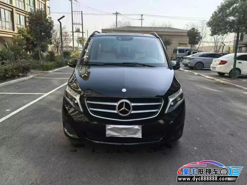 17年奔驰V轿车抵押车出售