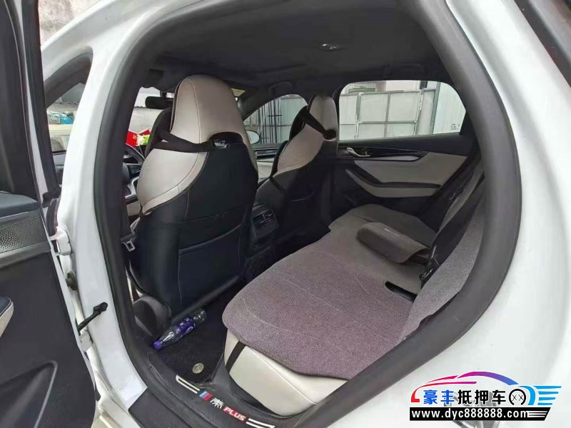 22年比亚迪秦轿车抵押车出售