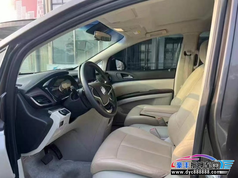 23年别克GL8轿车抵押车出售