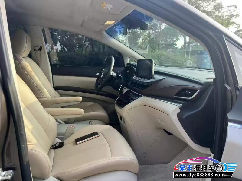 23年别克GL8轿车抵押车出售