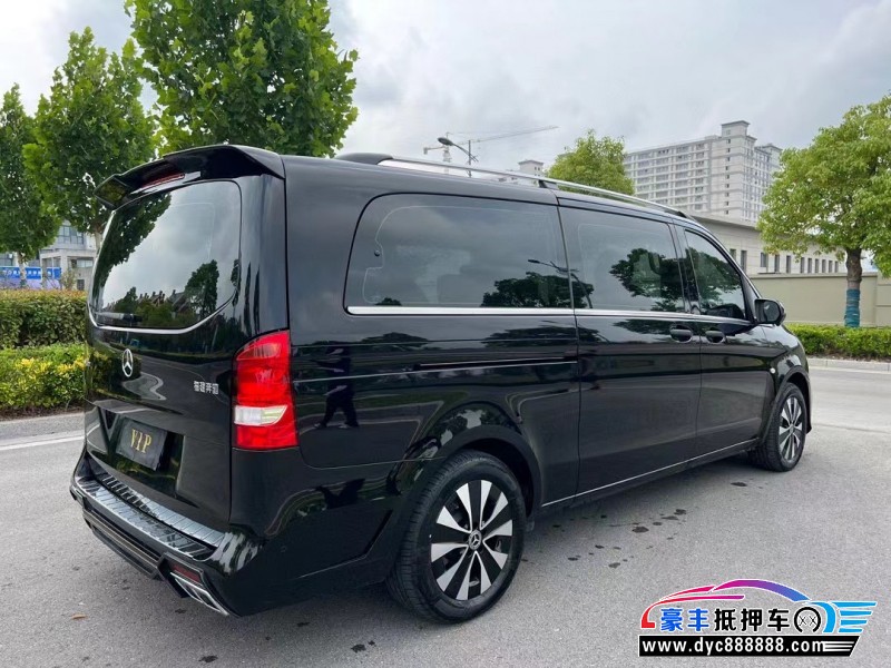 24年奔驰威霆轿车抵押车出售