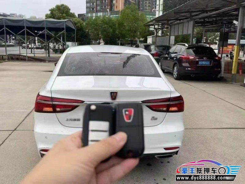 21年荣威i6轿车抵押车出售