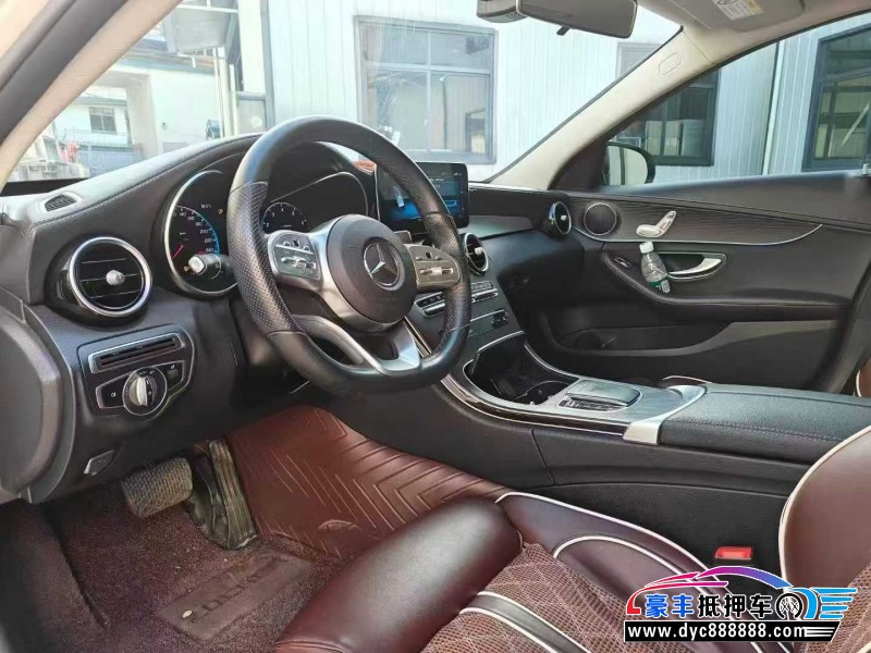 22年奔驰C轿车抵押车出售