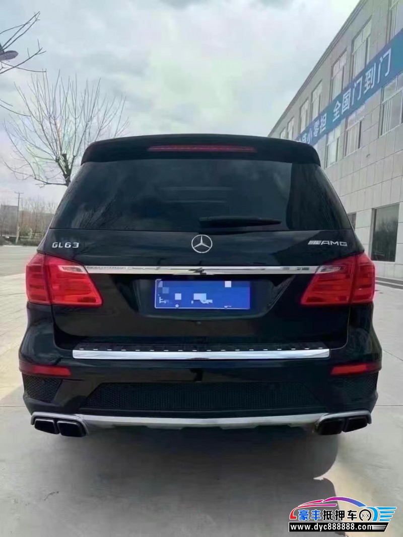 16年奔驰GL轿车抵押车出售