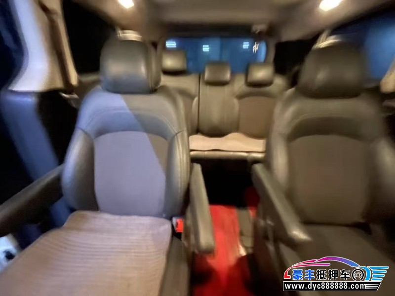 19年上汽大通G10轿车抵押车出售