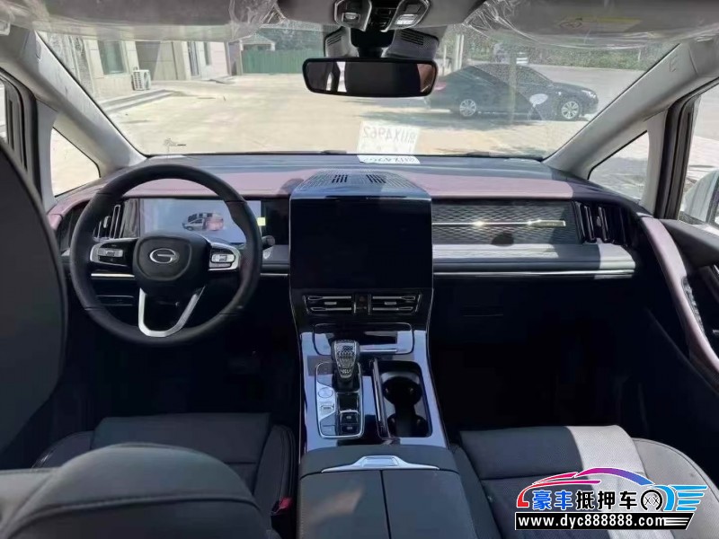 25年传祺M8轿车抵押车出售