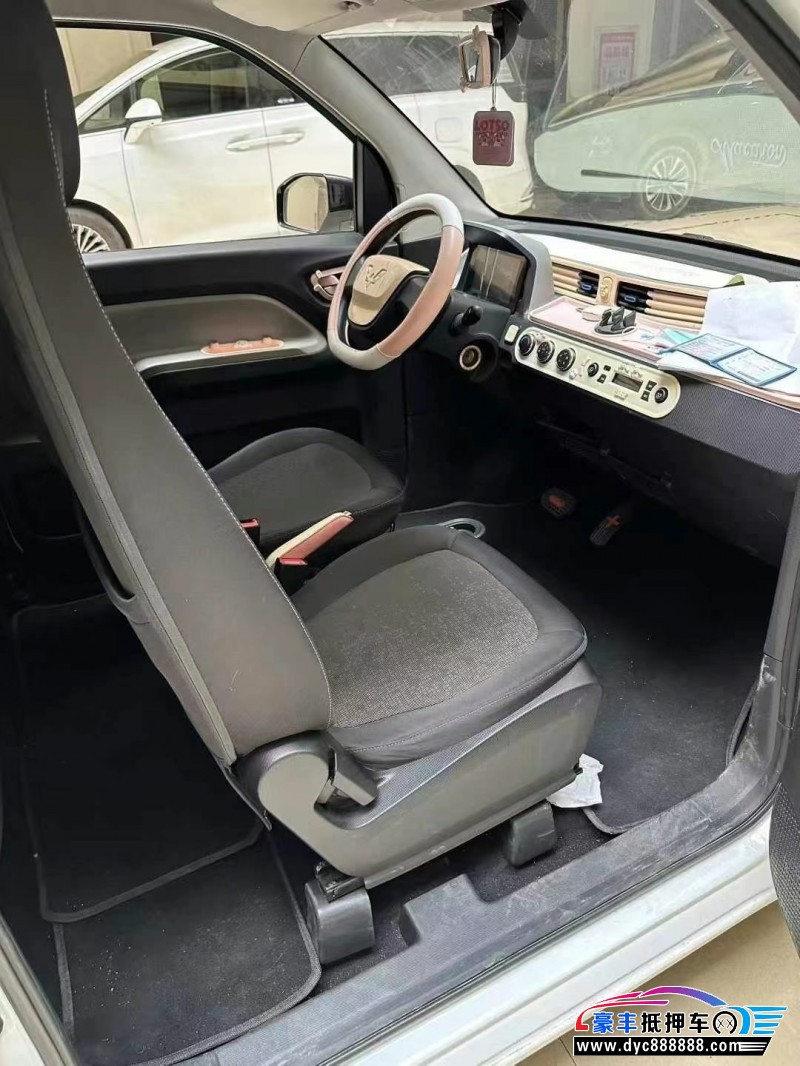 23年五菱汽车迷你轿车抵押车出售