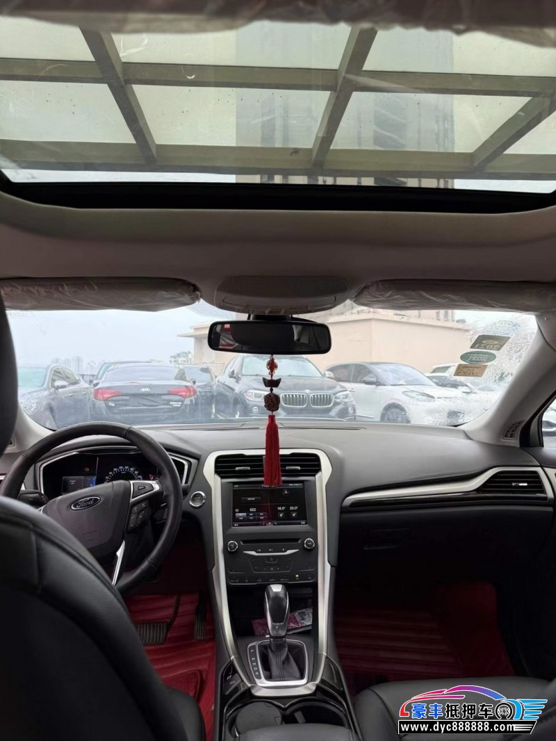 15年福特蒙迪欧轿车抵押车出售