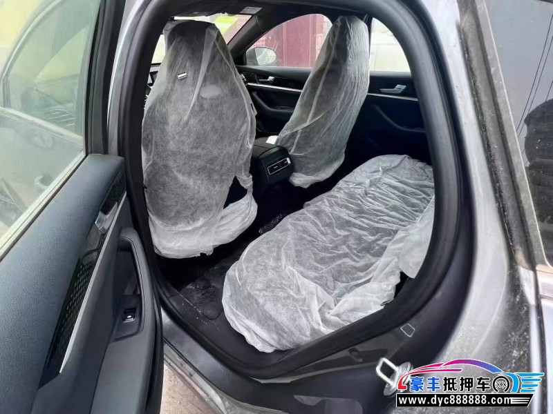 24年比亚迪秦轿车抵押车出售