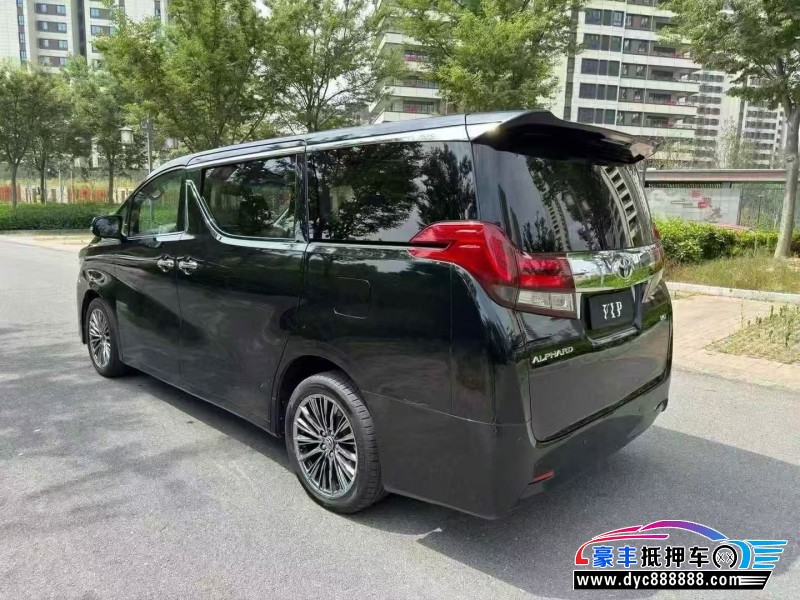 17年丰田埃尔法轿车抵押车出售