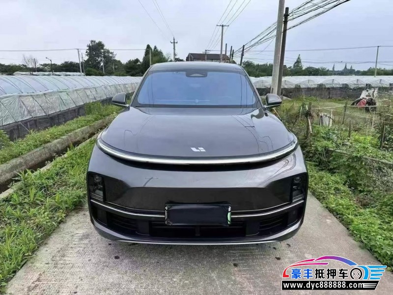 23年理想L8轿车抵押车出售