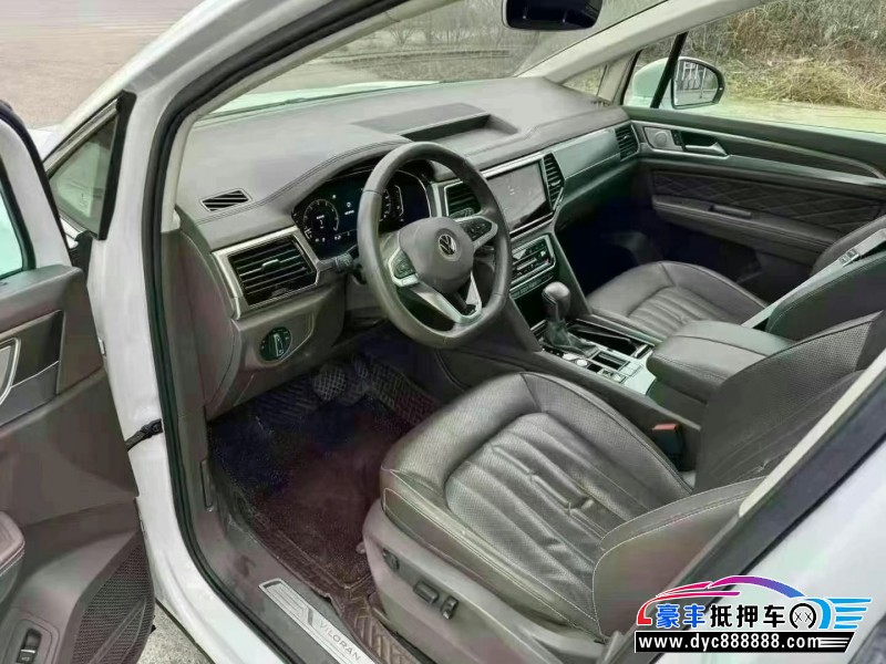 22年大众蔚然轿车抵押车出售