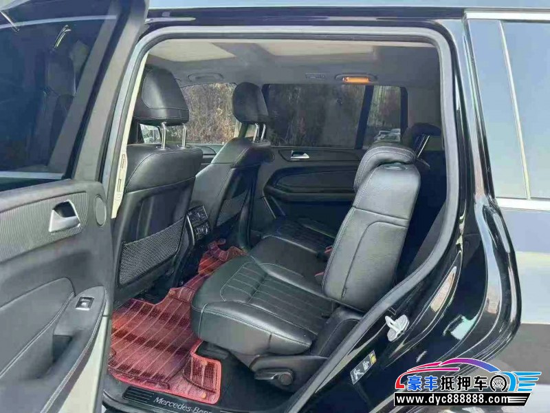 17年奔驰GLS轿车抵押车出售