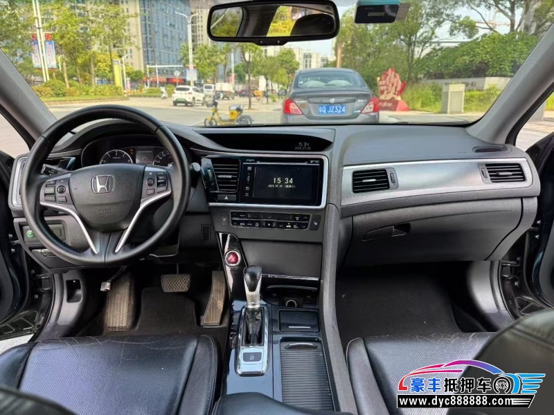 15年本田思铂睿轿车抵押车出售