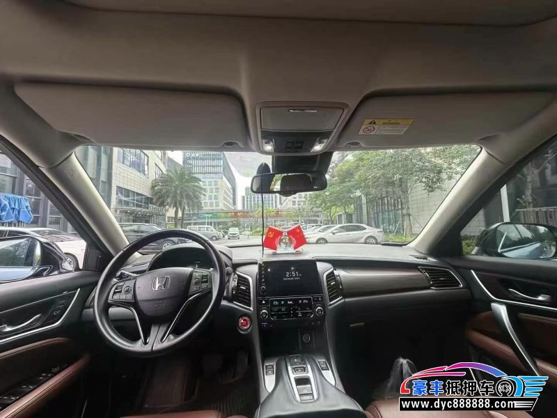 18年本田冠道轿车抵押车出售
