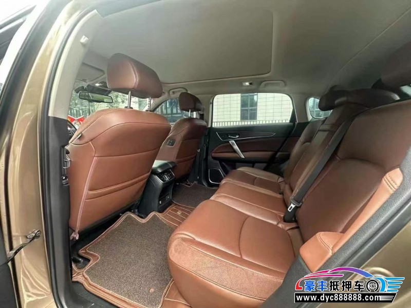 18年本田冠道轿车抵押车出售