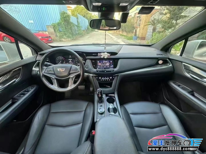 21年凯迪拉克XT5轿车抵押车出售