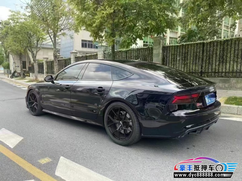 17年奥迪S7轿车抵押车出售