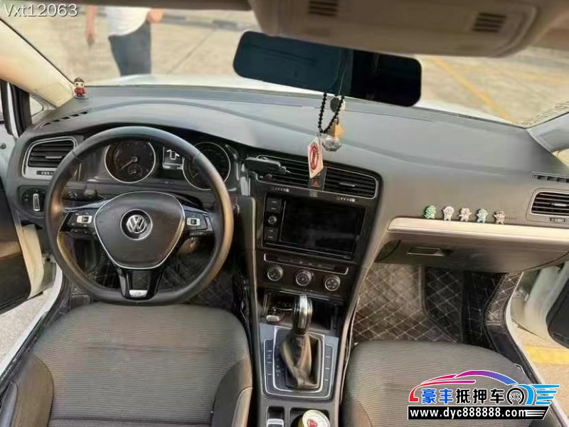 19年大众高尔夫轿车抵押车出售