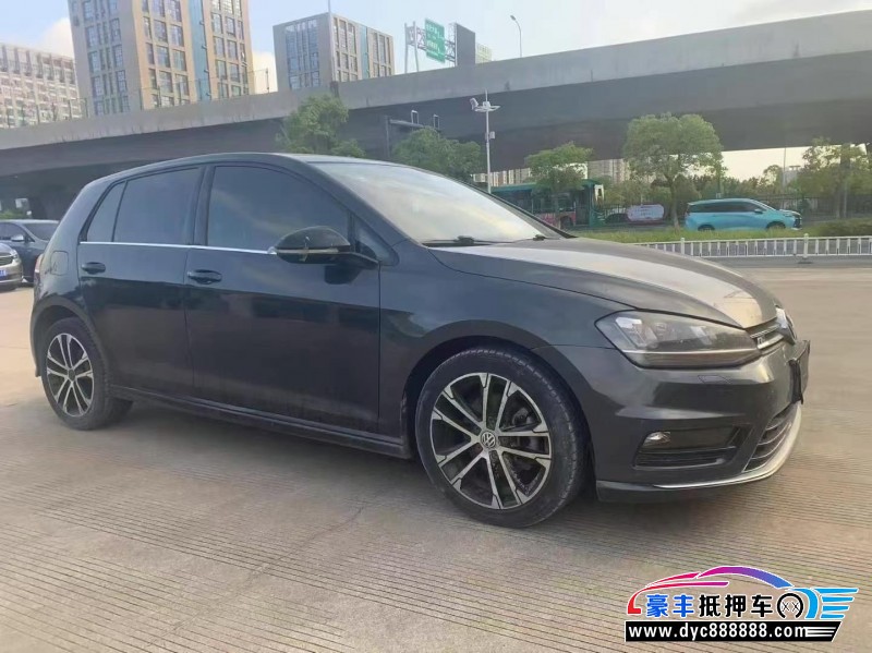 16年大众高尔夫轿车抵押车出售