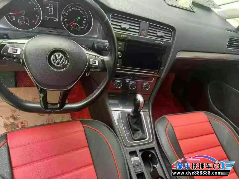 19年大众高尔夫轿车抵押车出售
