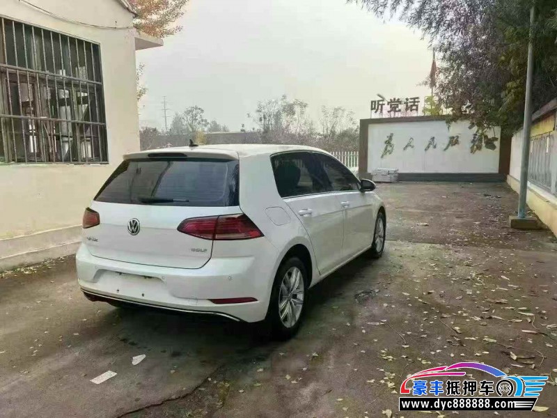 19年大众高尔夫轿车抵押车出售