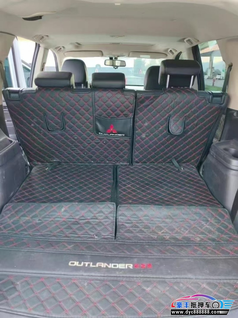 22年三菱欧蓝德轿车抵押车出售