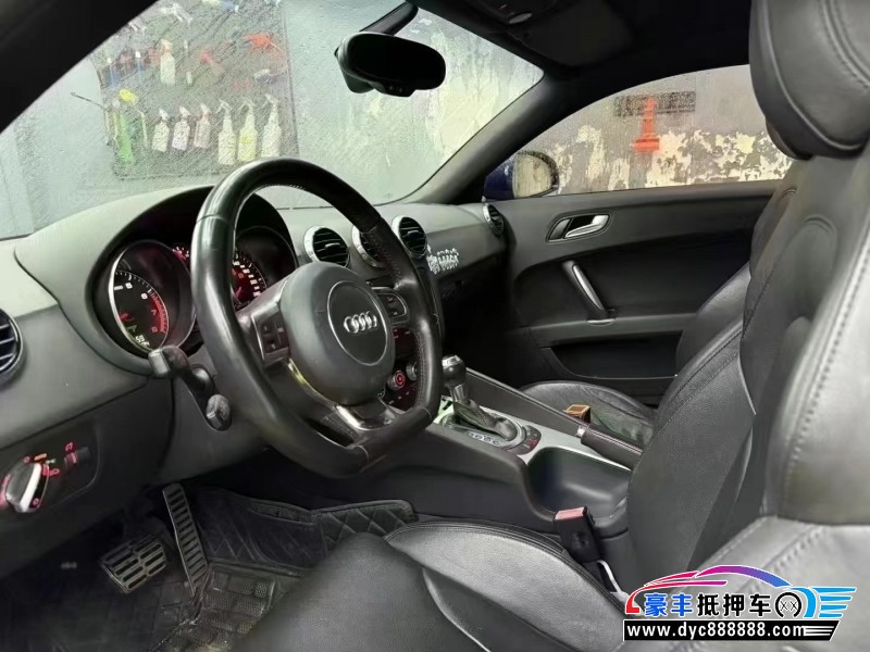 14年奥迪TT轿车抵押车出售