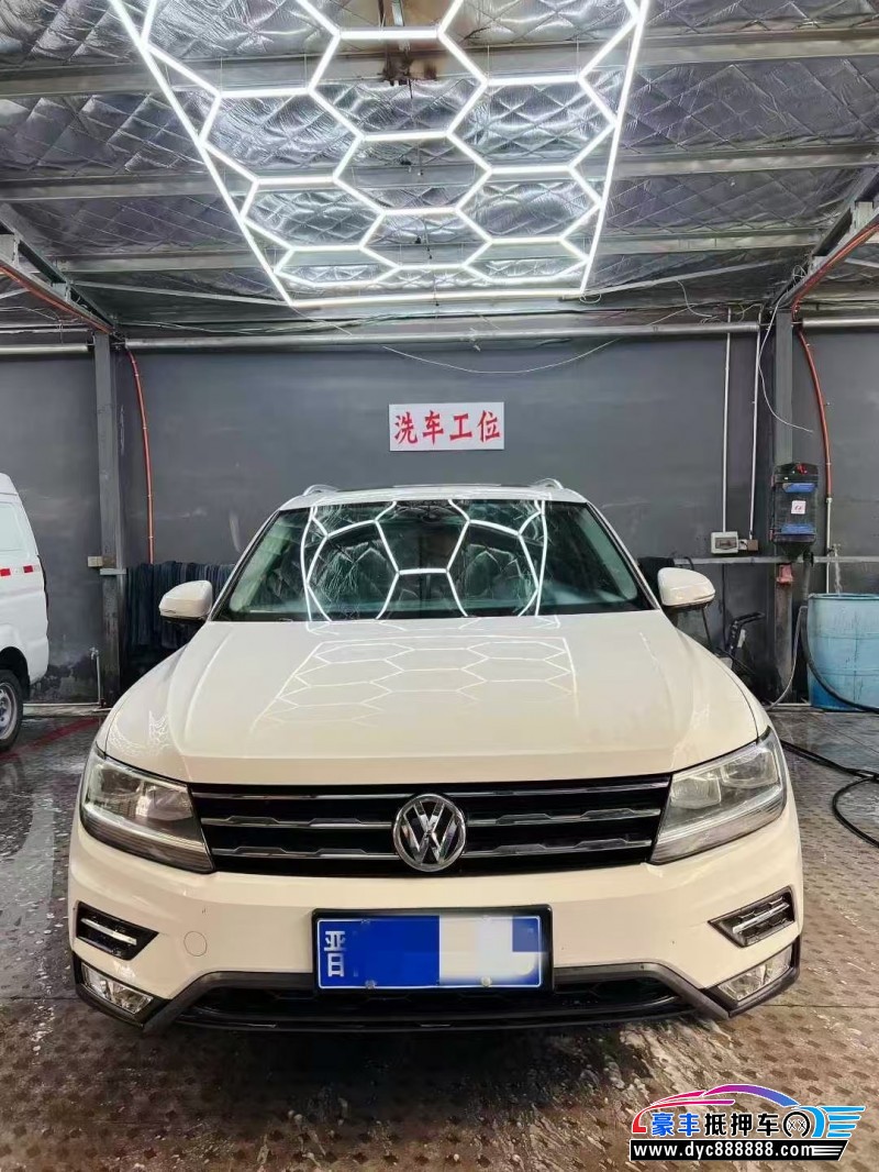 抵押车出售20年大众途观L轿车