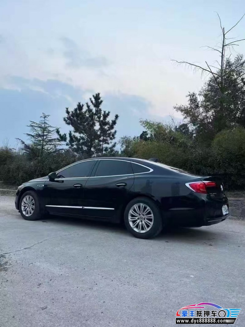 17年别克君越轿车抵押车出售