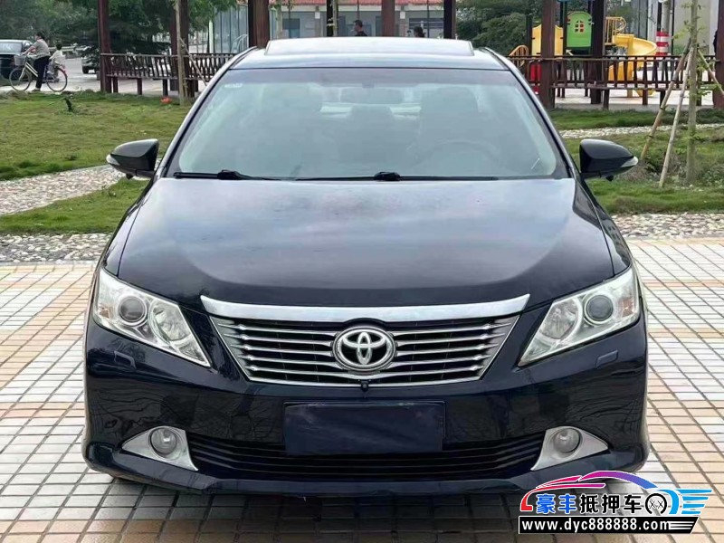 13年丰田凯美瑞轿车抵押车出售