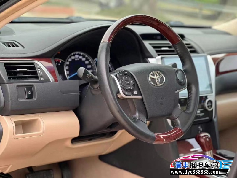 13年丰田凯美瑞轿车抵押车出售