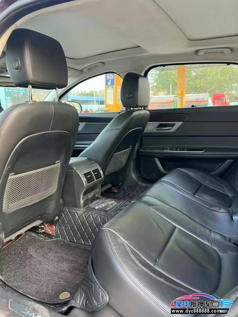 17年捷豹XFL轿车抵押车出售