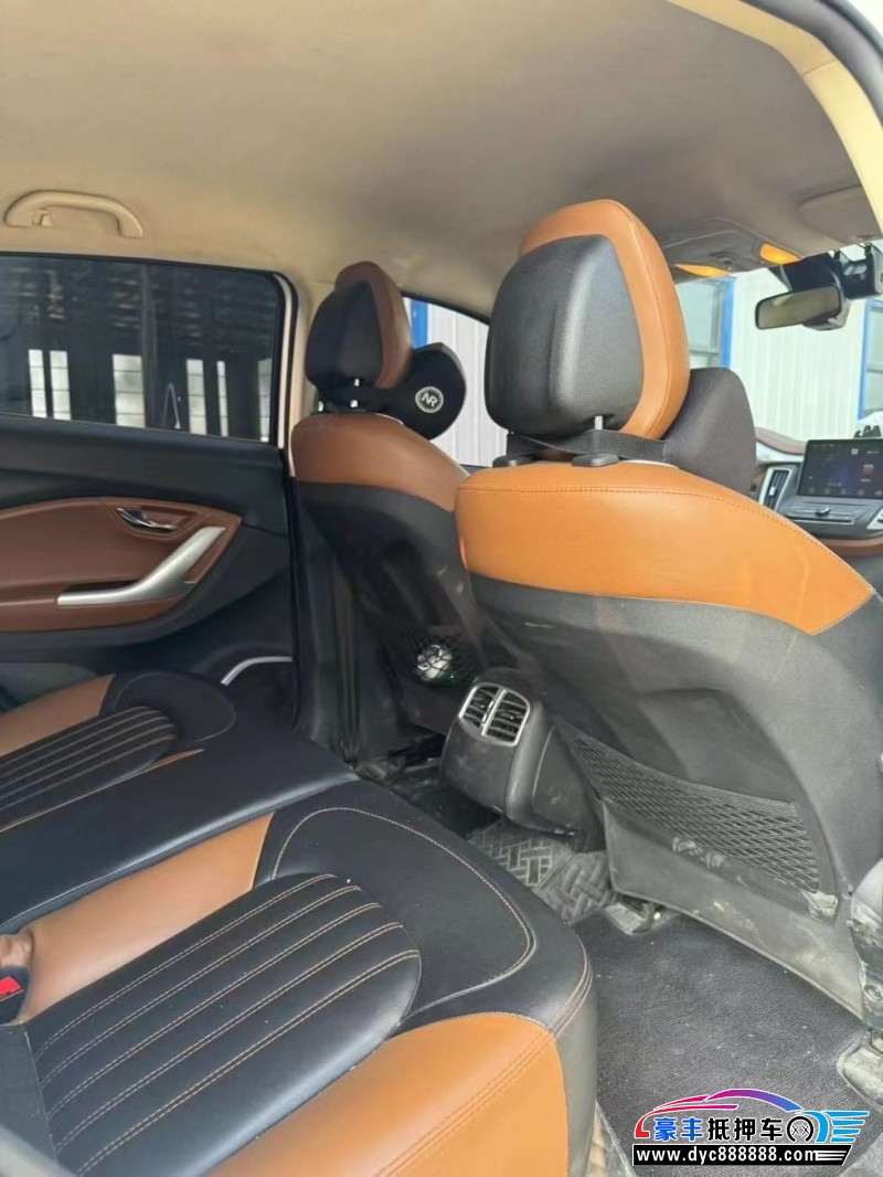 19年东南东南DX7轿车抵押车出售