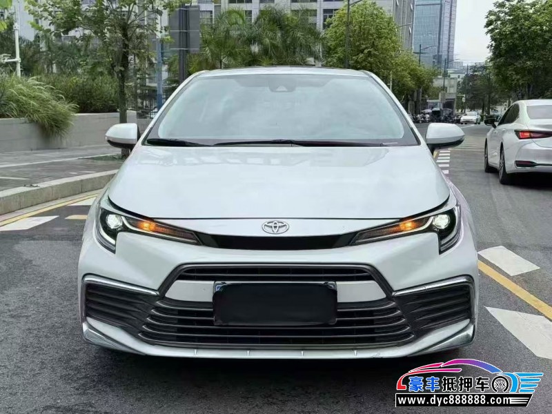 22年丰田凌尚轿车抵押车出售