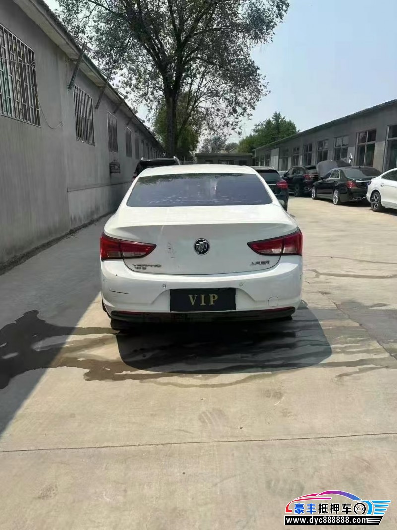 19年别克威朗轿车抵押车出售
