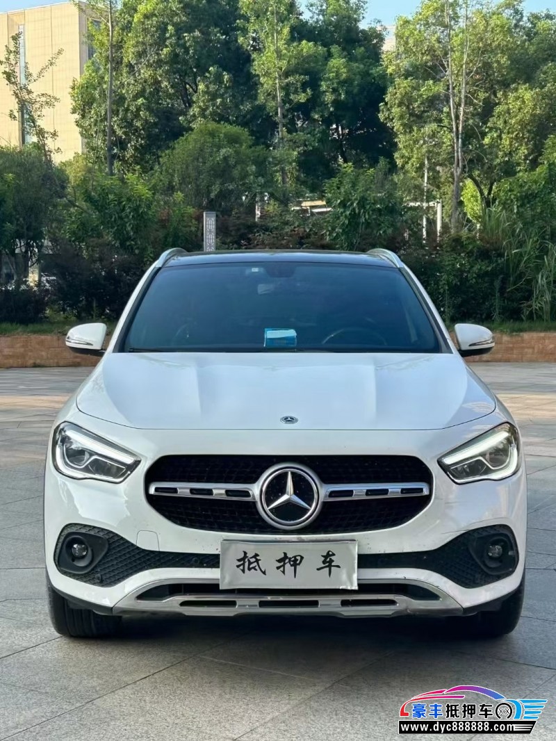 21年奔驰GLA轿车抵押车出售