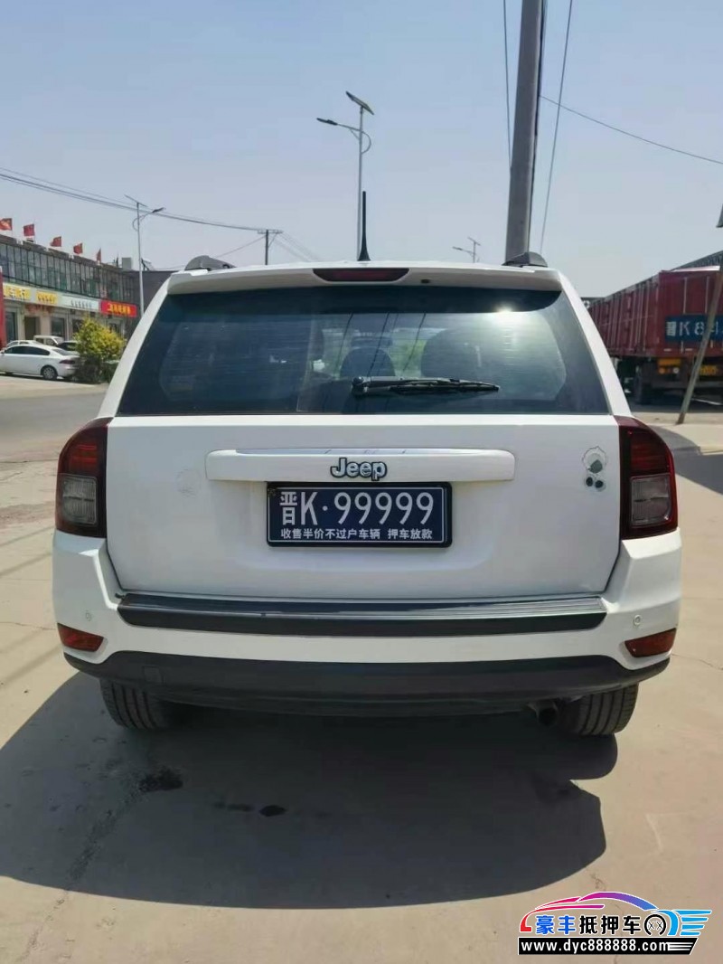 15年Jeep指南者轿车抵押车出售