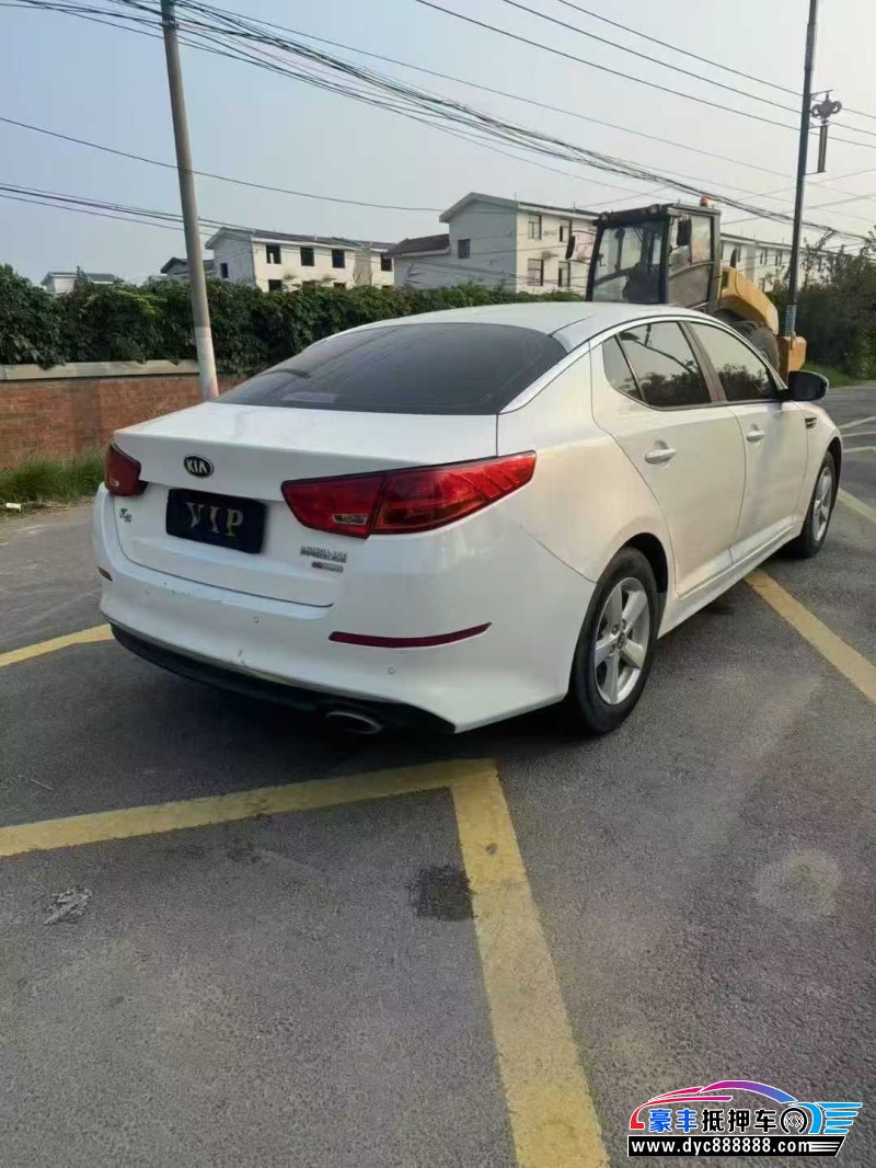 17年起亚K5轿车抵押车出售