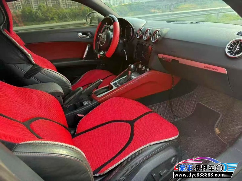 12年奥迪TT轿车抵押车出售