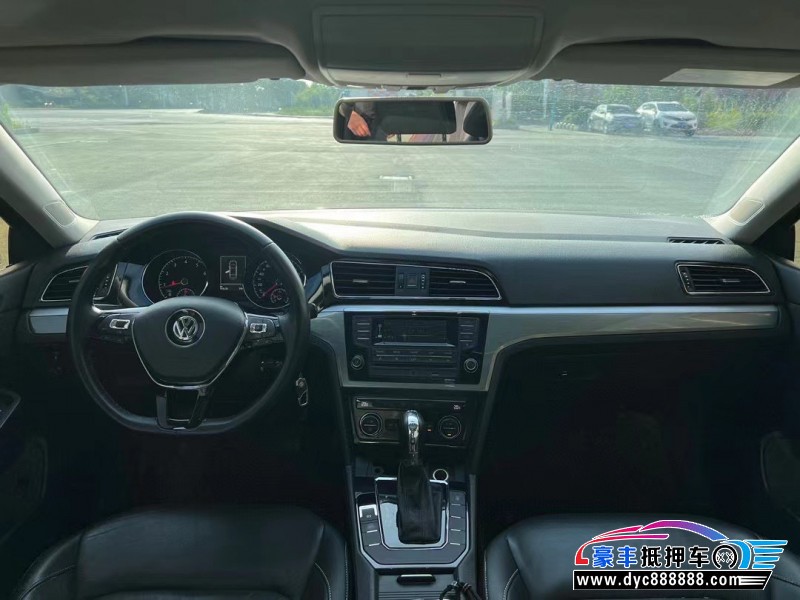 16年大众凌渡轿车抵押车出售