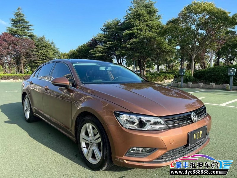 16年大众凌渡轿车抵押车出售
