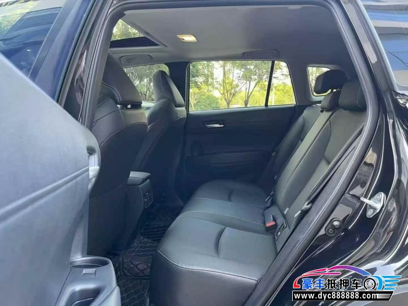 23年丰田锋兰达轿车抵押车出售